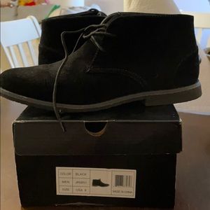Oak and Rush chukka boots